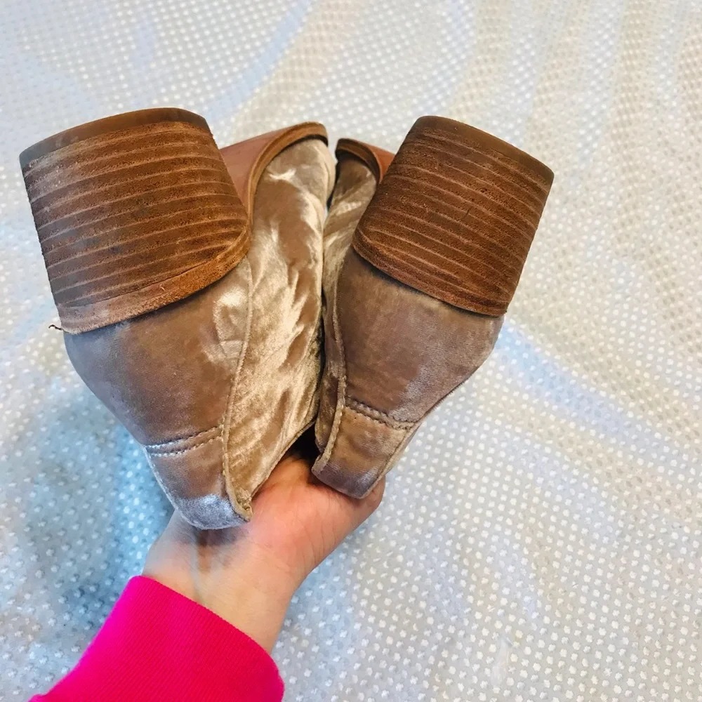Madewell velvet‎ boties